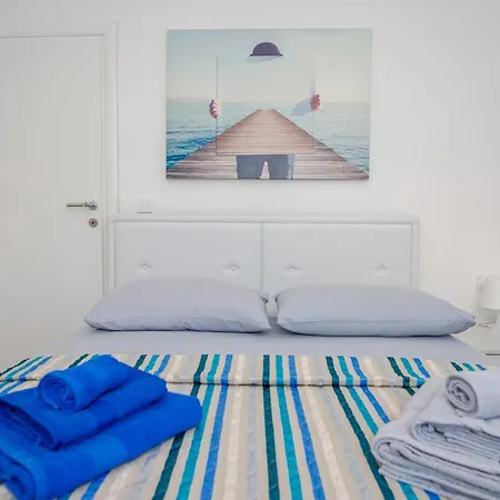 Exclusive Seaside Dream Apartments Murter Exterior photo