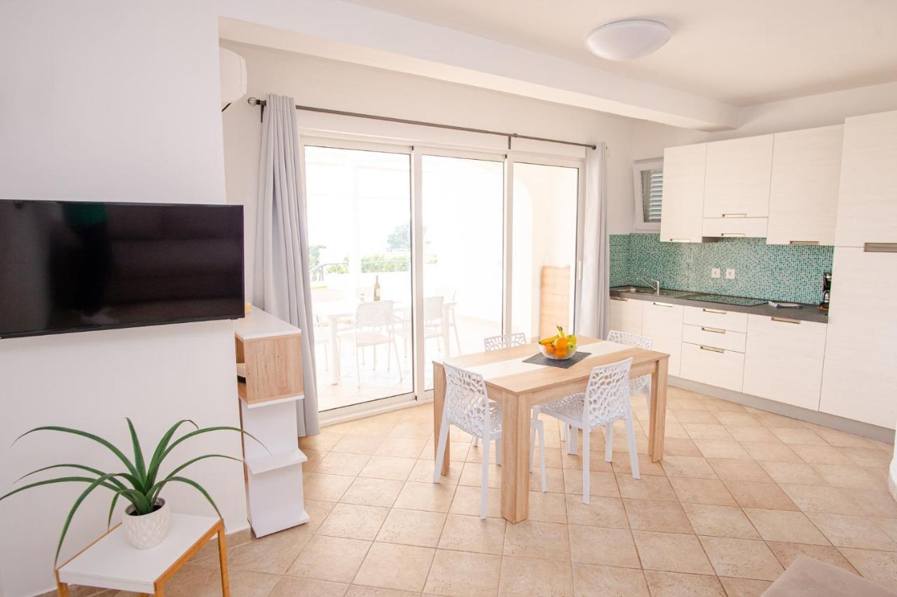 Exclusive Seaside Dream Apartment